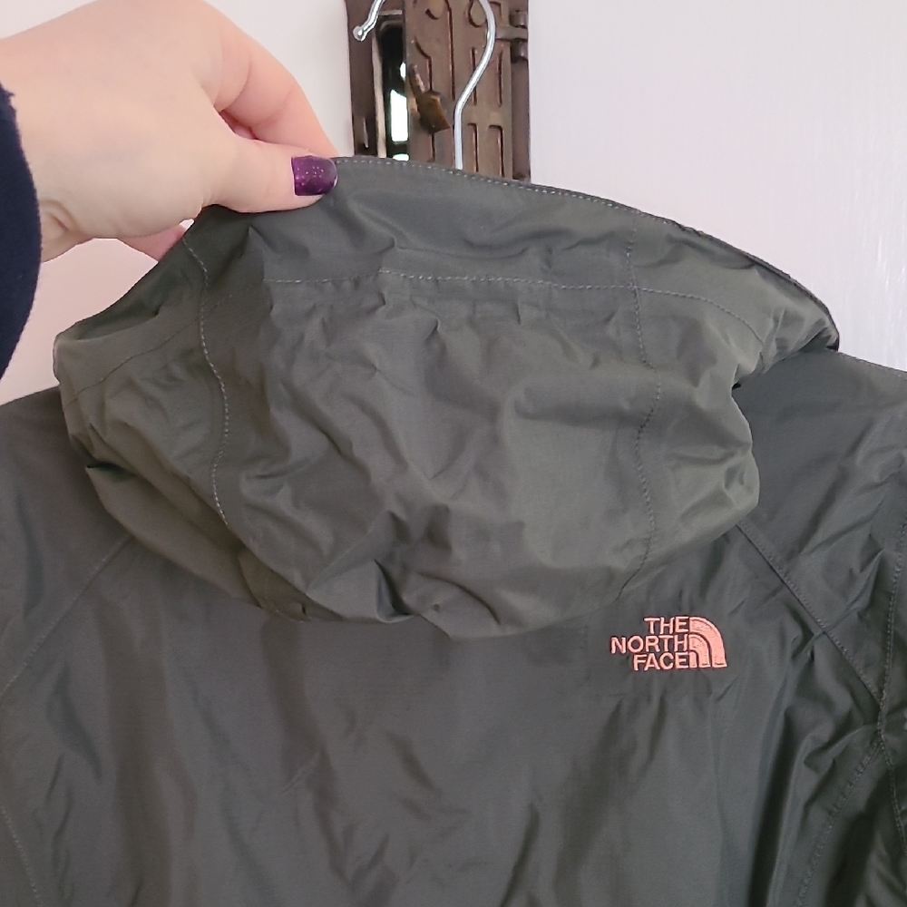 The North Face Women's Olive and Coral Rain Jacket - Picture 5 of 5